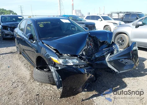 2019 Toyota Camry L/Le/Xle/Se/Xse z USA, uszkodzony, nr VIN 4T1B11HK3KU275516